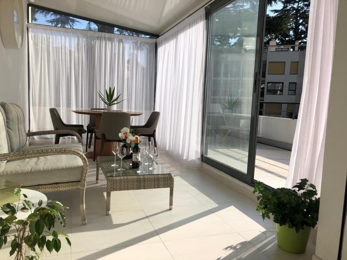 Appartement Montfleury, 2 Terrasses, 2 Chambres , 2 Sdb , Pkg Prive Piscine, 15 Min Walk To Croisette Beach And Palais Des Festivals Cannes Eksteriør billede