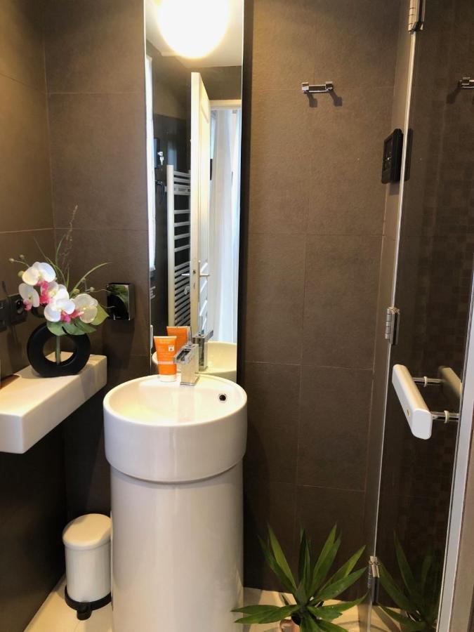 Appartement Montfleury, 2 Terrasses, 2 Chambres , 2 Sdb , Pkg Prive Piscine, 15 Min Walk To Croisette Beach And Palais Des Festivals Cannes Eksteriør billede