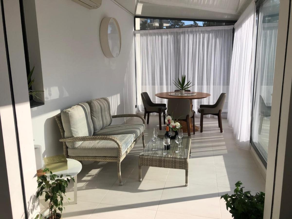 Appartement Montfleury, 2 Terrasses, 2 Chambres , 2 Sdb , Pkg Prive Piscine, 15 Min Walk To Croisette Beach And Palais Des Festivals Cannes Eksteriør billede